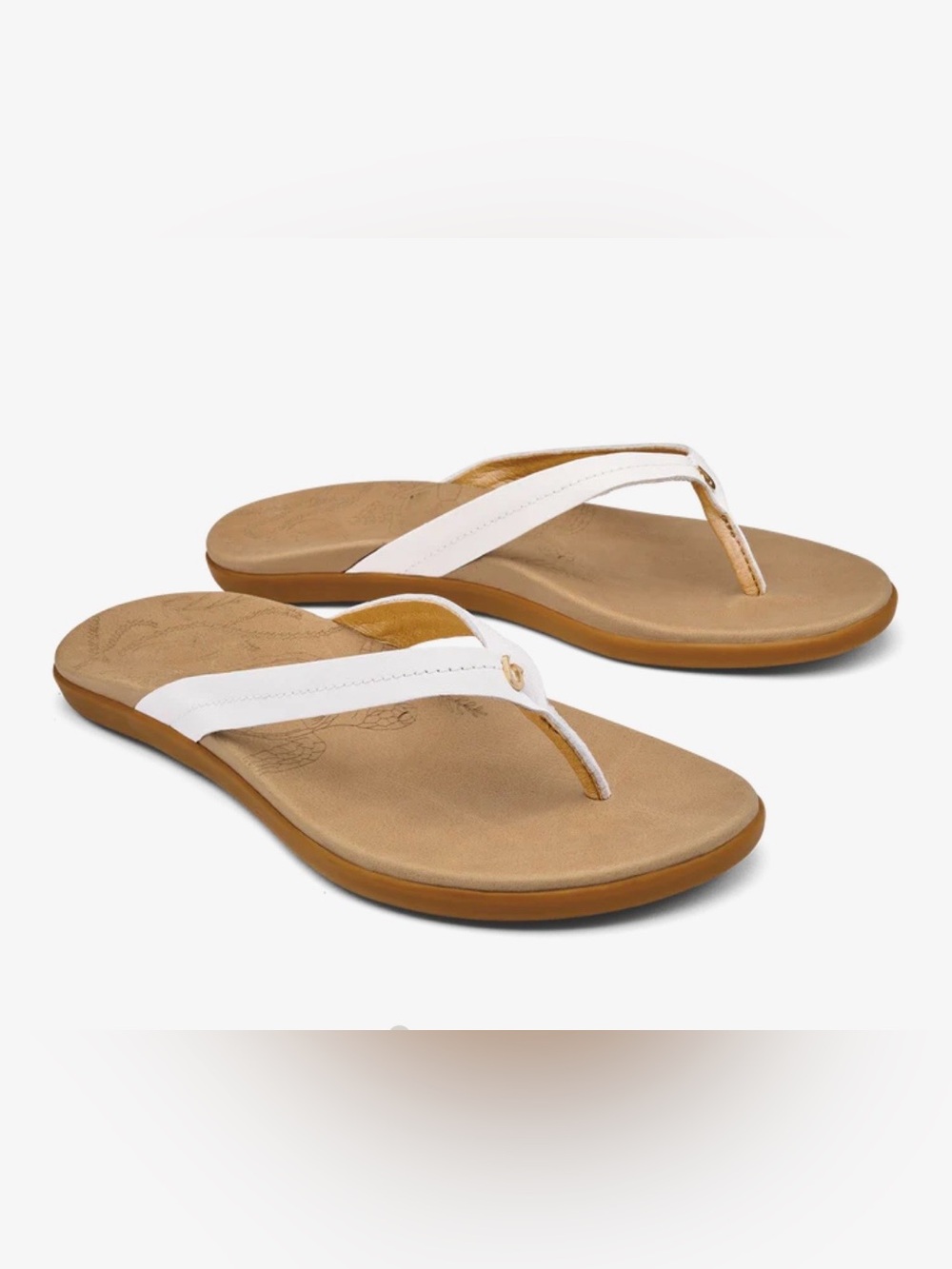 OluKai Women  Honu Sandals in Bright White and Golden Sand size US 8 gently used